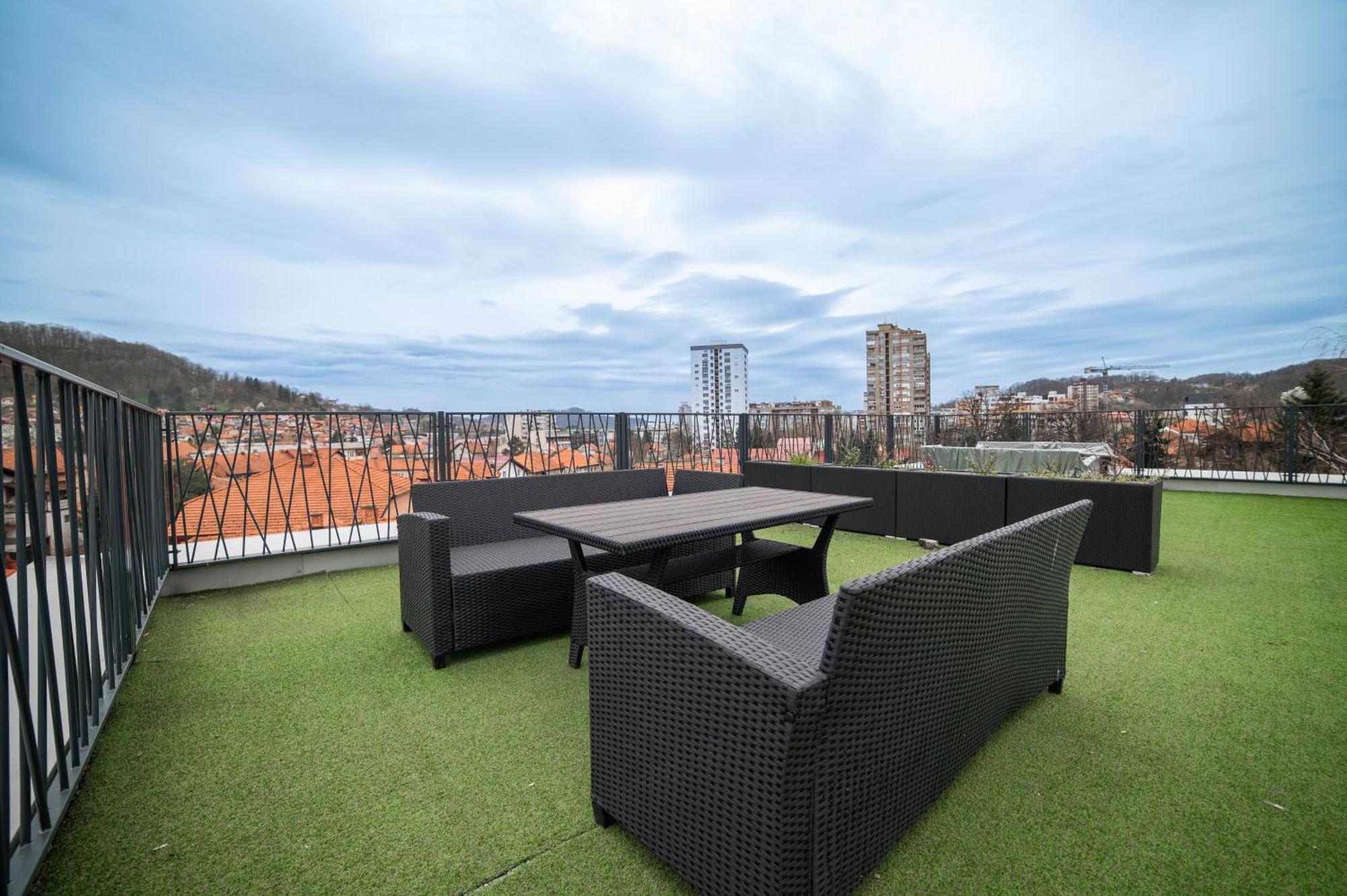 Apartment Vila Idila Tuzla Exterior foto